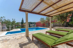 House Anima, Maslinica
